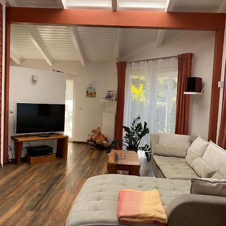 Moderne Ferienwohnung Mit Kamin U Garten Im Eg 100Qm Naehe Weser Und Golfplatz Achim Exterior photo